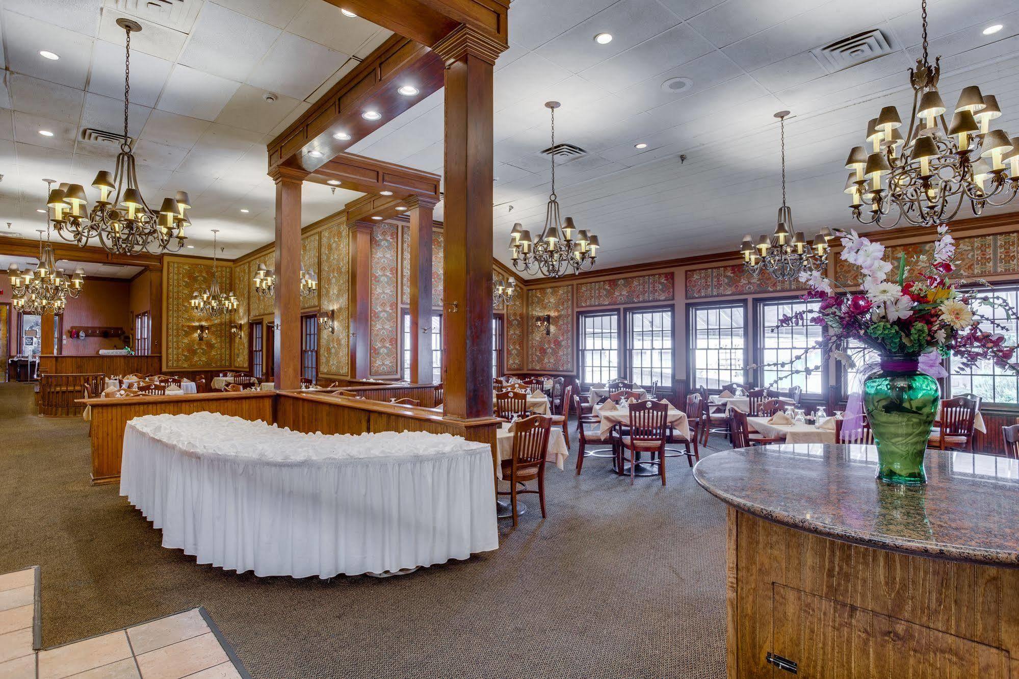 Y O Ranch Hotel And Conference Center Kerrville Exterior photo