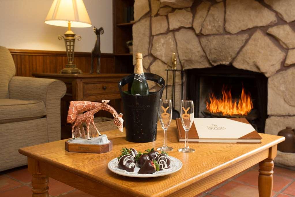 Y O Ranch Hotel And Conference Center Kerrville Room photo